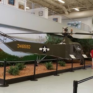 Meet your Posher, Cassandra